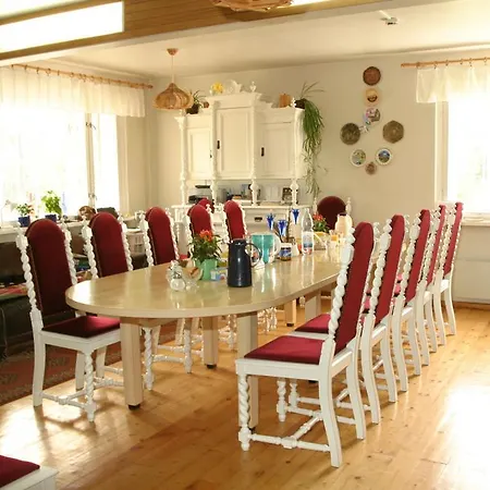 White Guest house 4*