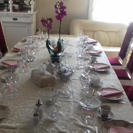 ゲストハウス White 4*