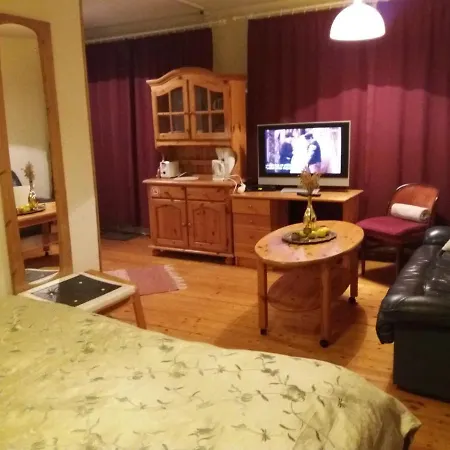 White ゲストハウス