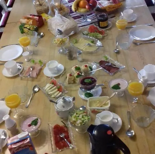 بيت ضيافة White