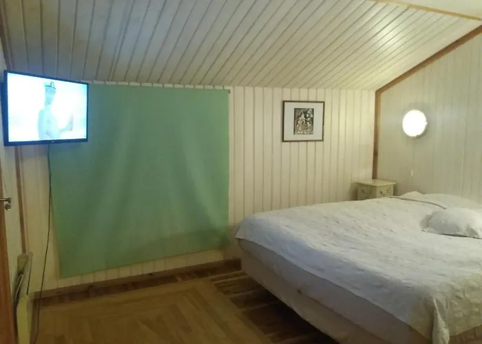 Guest house White 4*