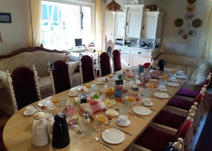 Guest house White 4*